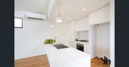 Stop Scrolling. This Is the One. - Photo 5