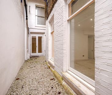 3 bedroom flat to rent - Photo 6