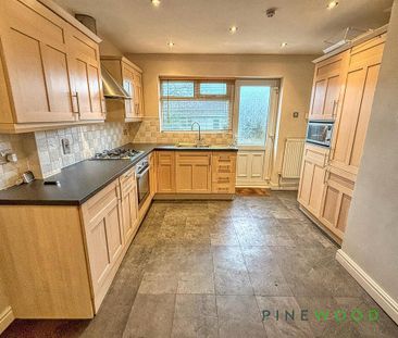 2 bedroom detached bungalow to rent - Photo 6