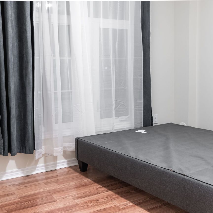 For Lease - 70 Grand Trunk Avenue Unit# Lower, Vaughan, Ontario - Photo 1