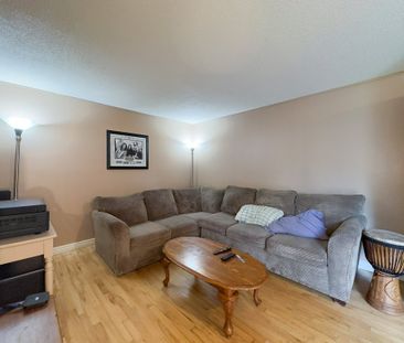 52 McElderry Rd, Guelph - Photo 2