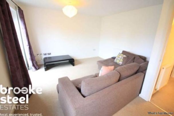 4 bedroom property to rent in Salford - Photo 1