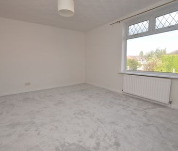 2 Bedroom Terraced House - Photo 4