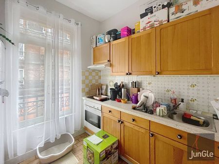 EXCLUSIVITÉ - LOCATION APPARTEMENT 3 PIÈCES, 2 CHAMBRES, DANS IMMEUBLE ANCIEN DE CARACTÈRE, À ROUEN 76, RIVE DROITE, QUARTIER SAINT-MARC PROCHE CHU - Photo 4