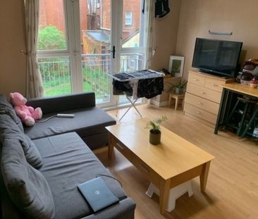 Apartment 5, 99 - 101 Eglantine Avenue, Belfast BT9 6EP - Photo 2