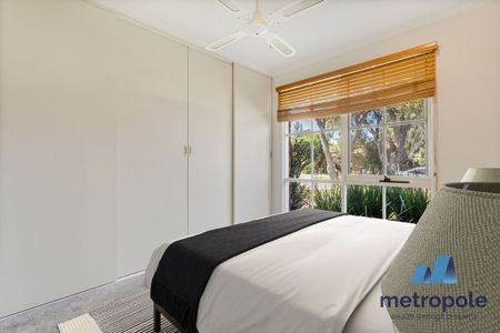 3 Allied Drive, CARRUM DOWNS, VIC - Photo 2