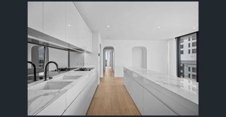 PREMIUM BEACHSIDE LUXURY - HEDGES AVE - Photo 2