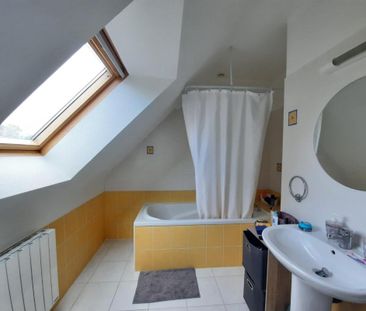 Maison T6 à louer Guignen - 99 m² - Photo 6