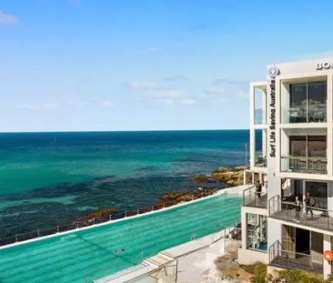 BRIGHT BEACHSIDE APARTMENT - Photo 2