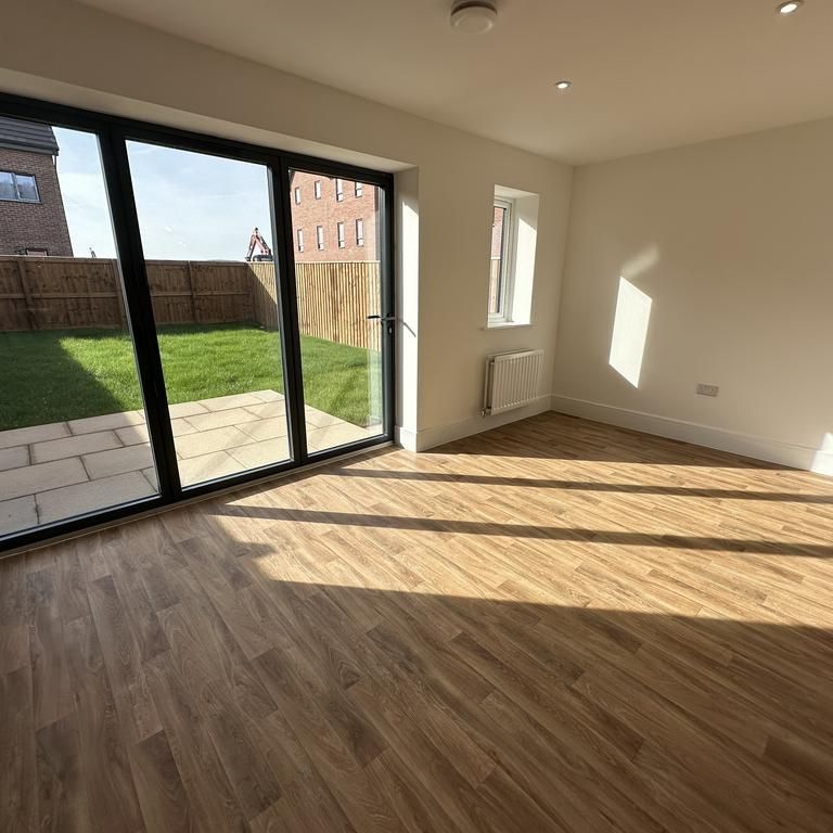 3 bedroom property to rent - Photo 1