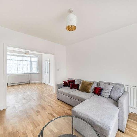 Cobham Avenue, New Malden, KT3 - Photo 1