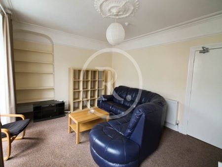 4 Bed - North Parade, Aberystwyth, Ceredigion - Photo 2