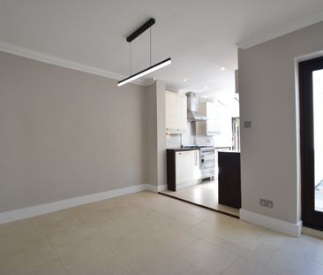 St Marys Road, WEYBRIDGE, KT13 - Photo 2