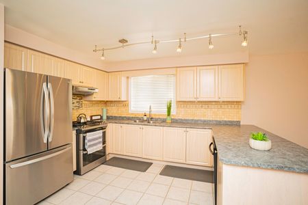 For Lease - 44 Edgar Road Unit# Upper, Caledon, Ontario - Photo 4