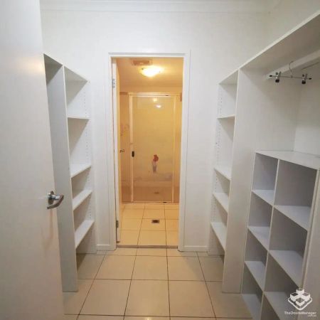 “5-Star Studio in South Brisbane All Bills Included” - Photo 2