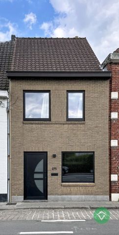 Instapklare woning met 4 slaapkamers en tuin te huur in Roeselare - Photo 5