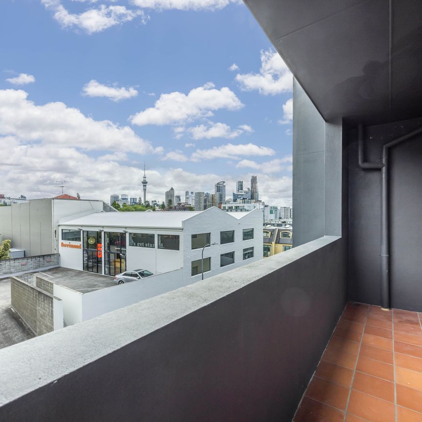 Concrete/Masonry DGZ Townhouse with City Views - Photo 1