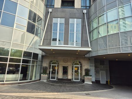 For Lease - 10 Bellair Street Unit# 401, Toronto, Ontario - Photo 4