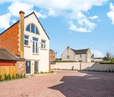 2 bedroom penthouse to rent - Photo 4