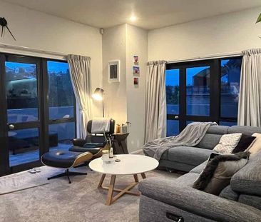 Modern 3-Bedroom Townhouse - quiet living - Photo 1