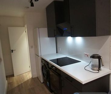 2 bedroom terraced house to rent - Photo 6