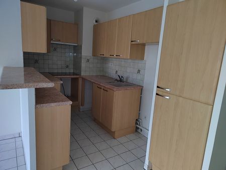 Location Appartement 2 pièces 47m² ORLEANS 45100 - Photo 2