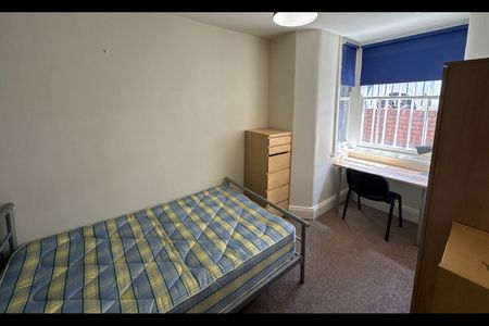 3 Bed Flat, Alma Road, BS8 - Photo 5