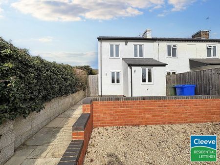 3 bed cottage to rent in Stoke Road, Cheltenham, GL52 - Photo 2