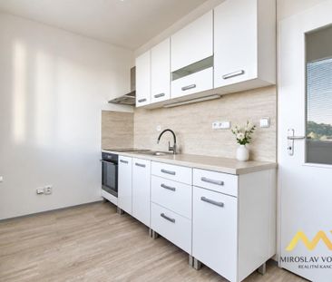 Pronájem bytu 1+1 38 m2 - Fotografie 5
