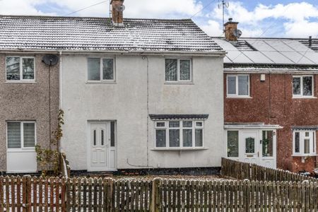 3 bedroom terraced house to rent - Photo 2