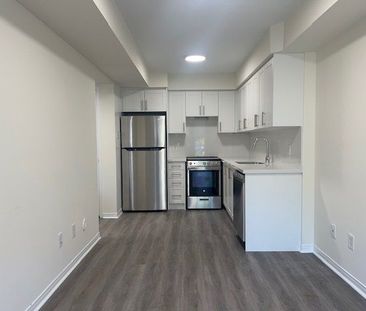 For Lease - 4975 Southampton Drive Unit# 232, Mississauga, Ontario - Photo 2