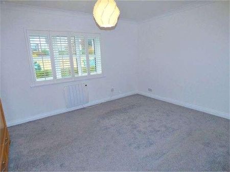 High Street, Leigh On Sea, Leigh On Sea, SS9 - Photo 3