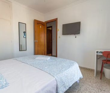 Calle Manuel de Falla, Málaga, Andalusia 29004 - Photo 4