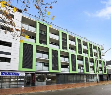 Luxury, Convenience and Contemporary Flair - Photo 4