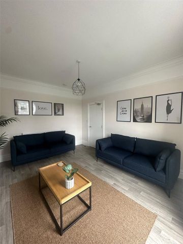 5 bedroom terraced house to rent - Photo 2