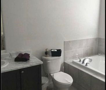 For Lease - 52 Lanark Circle, Brampton, Ontario - Photo 2