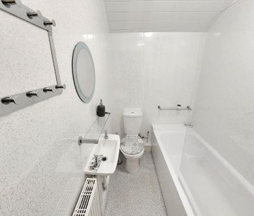 2 bedroom cottage to rent - Photo 6