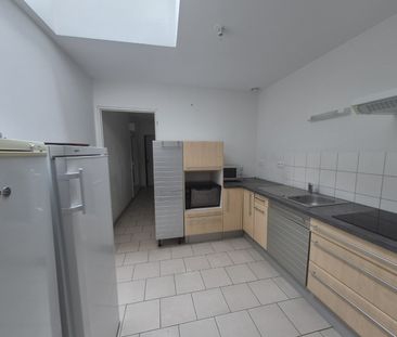 Location Appartement 2 pièces 56m² ST AMAND LES EAUX 59230 - Photo 4