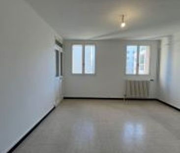 Appartement à louer 3 pièces • Salon-de-Provence - Photo 4