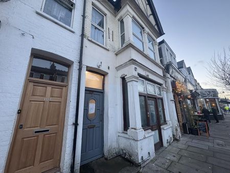 Studio to rent - Photo 2