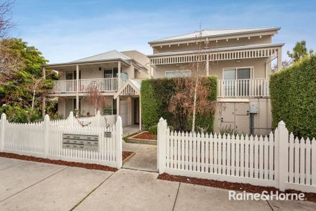 6/2 Thompson Street, Williamstown, VIC 3016 - Photo 2