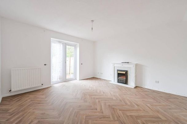 2 bedroom house to rent - Photo 1