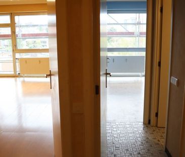 Appartement te huur in Saint-Nicolas voor € 670 met 1 slaapkamer - Photo 1