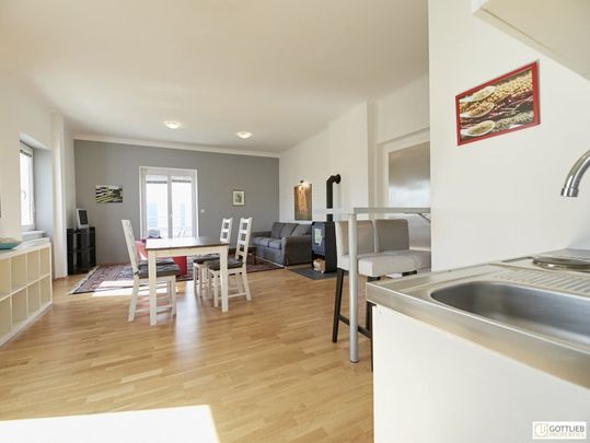 Bestlage Kaiserebersdorf! Möblierte 2-Zimmer-Wohnung für Singles oder Paare mit Balkon, Gartennutzung und Schwimmbiotop - Photo 1