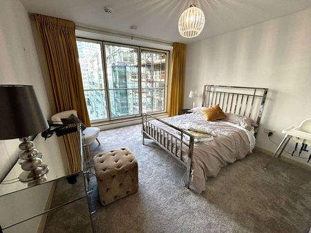 Two Allocated Parking Spaces | Large Two Bedroom & Two Bathroom | Fully Furnished | Balcony | 24 hour Concierge - Photo 4