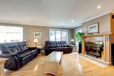 Maison à étages à louer - Sainte-Marthe-sur-le-Lac (Sud) - Photo 2