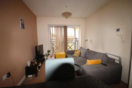 1 bedroom apartment to rent - Photo 4