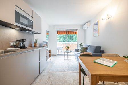 A LOUER 2P MEUBLE NICE QUARTIER PORT -ETUDIANT MOBILITE-6 MOIS - Photo 3