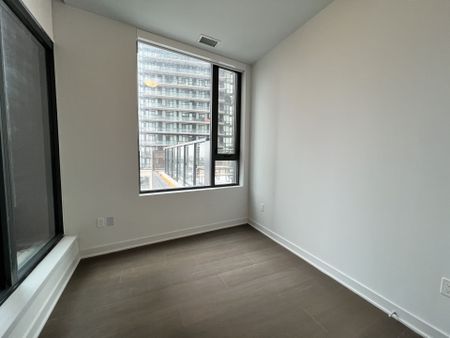 For Lease - 2920 Highway 7 Road Unit# 405, Vaughan, Ontario - Photo 5