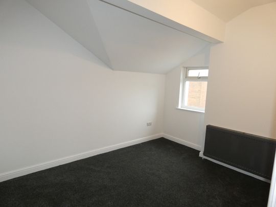 Trafalgar Road - Photo 1